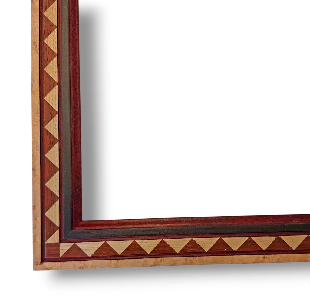 Biblos 50, Placage dentelé padouk frêne